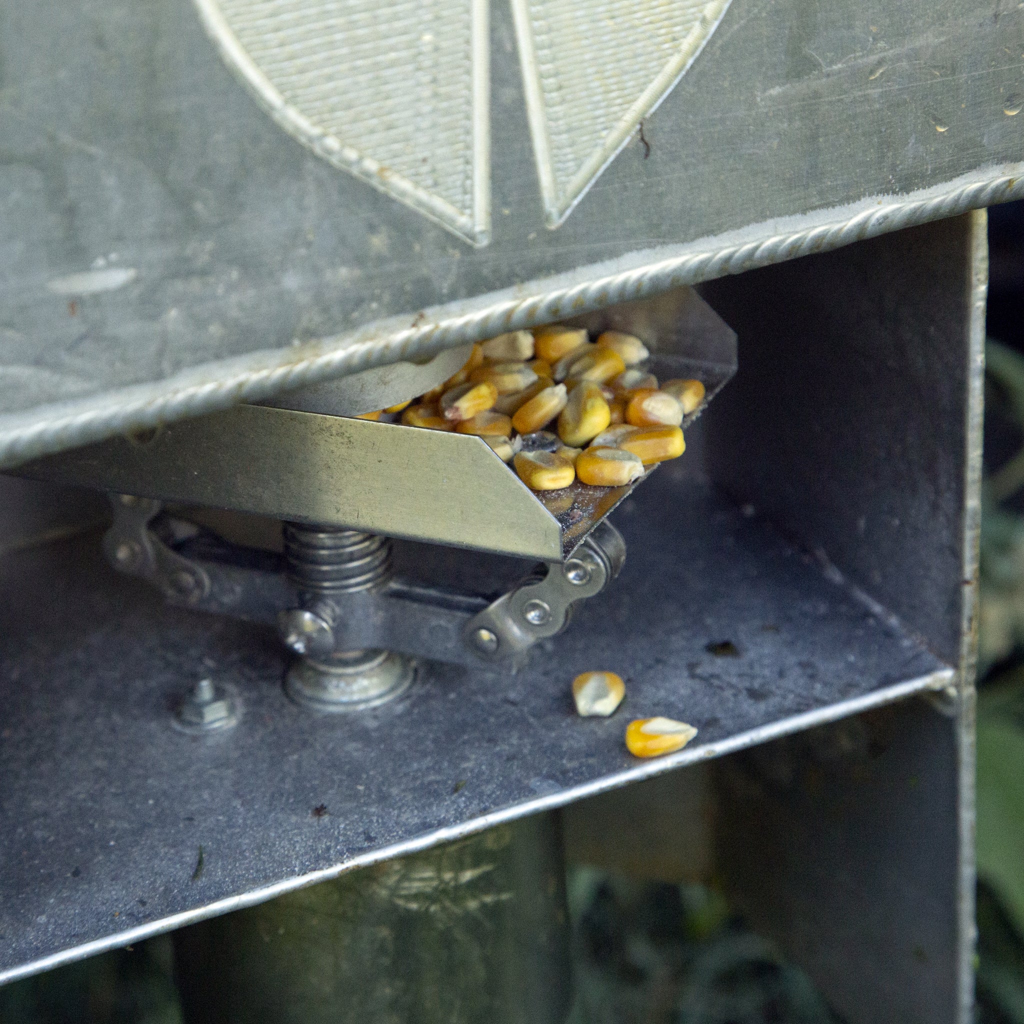 Aluminum Road Feeder – Ultimate Durability and Efficiency