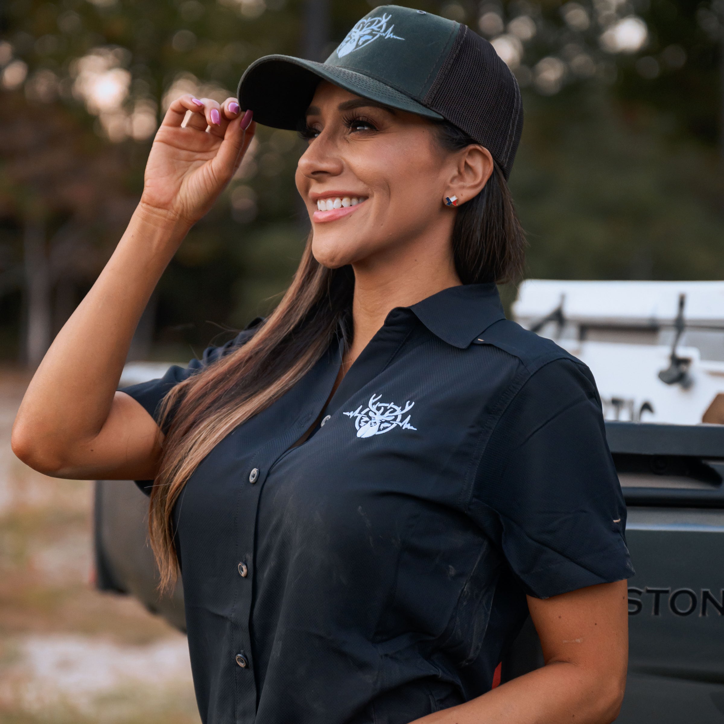 Heartbeat of a Hunter Short Sleeve Women's MicroFiber Shirt - Caviar