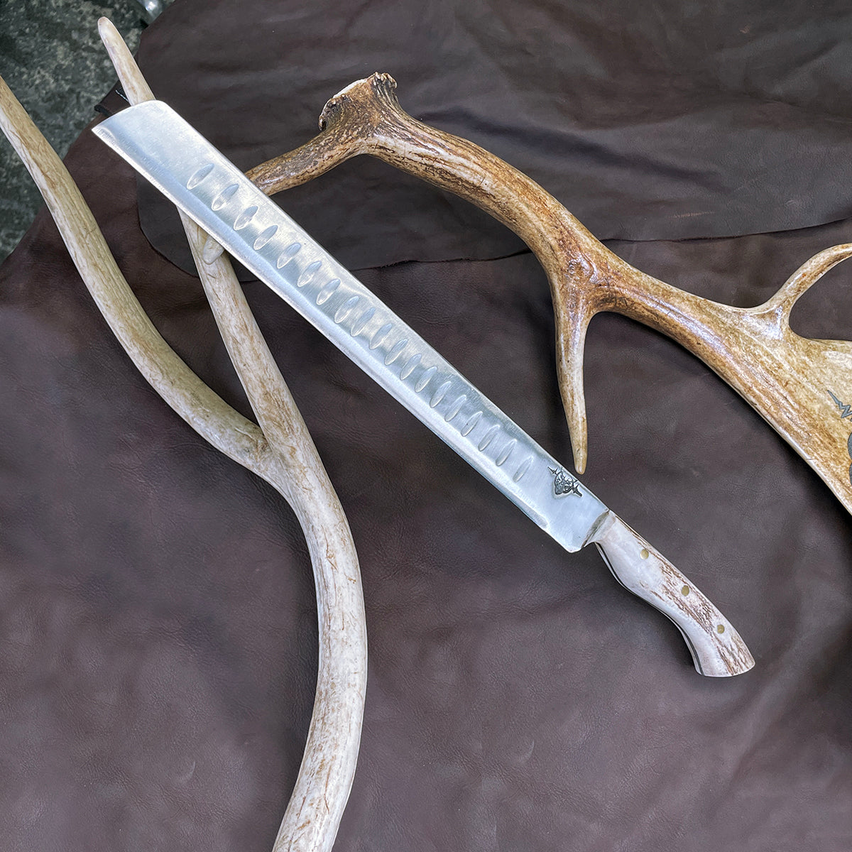 Heartbeat of a Hunter Brisket Knife – Precision and Elegance for Every Cut