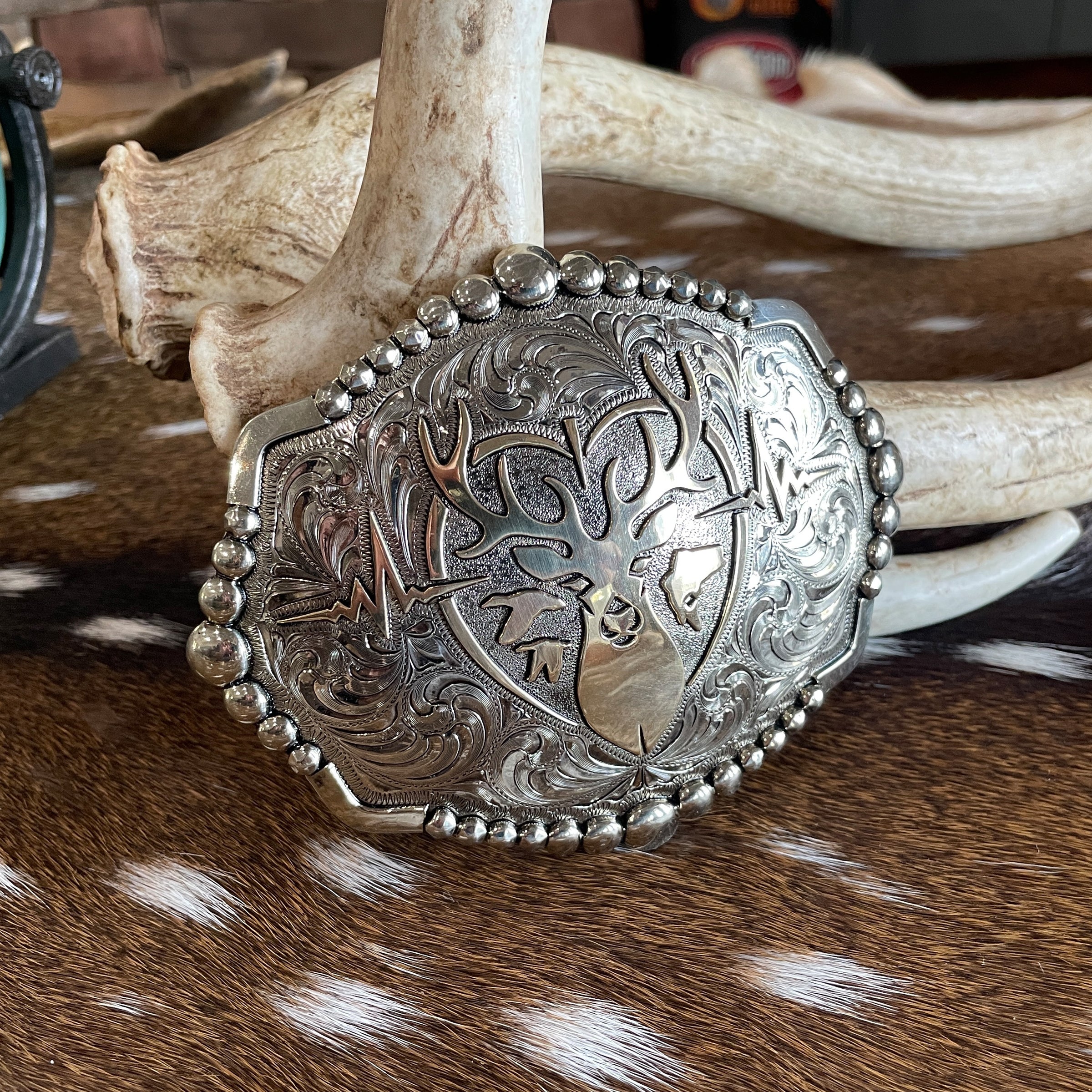 Heartbeat of a Hunter Large Elipse Belt Buckle