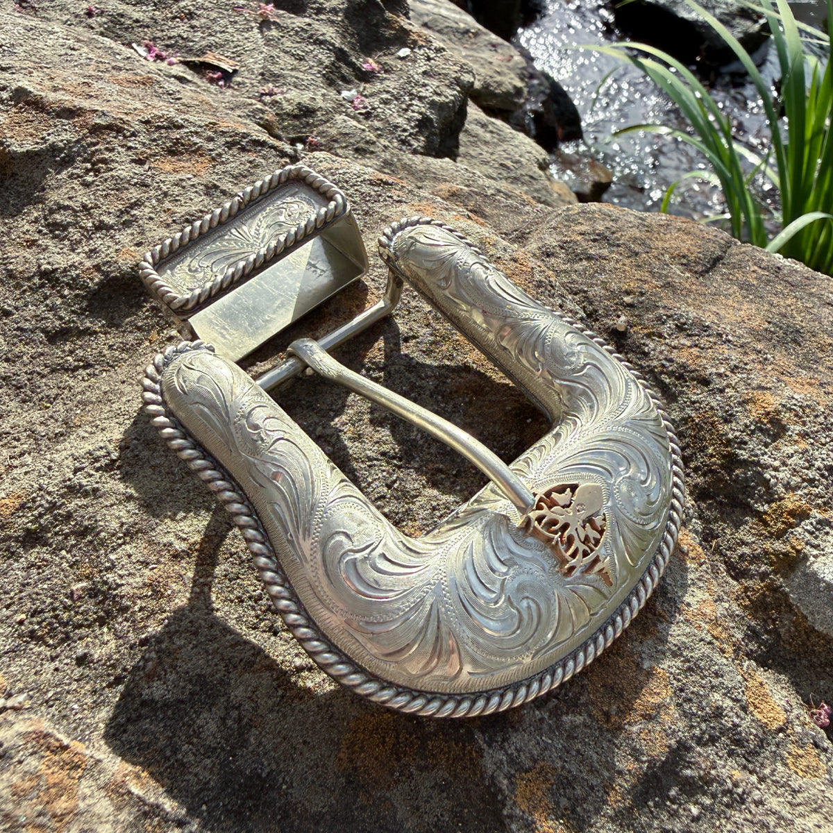Heartbeat of a Hunter Domed Western Belt Buckle