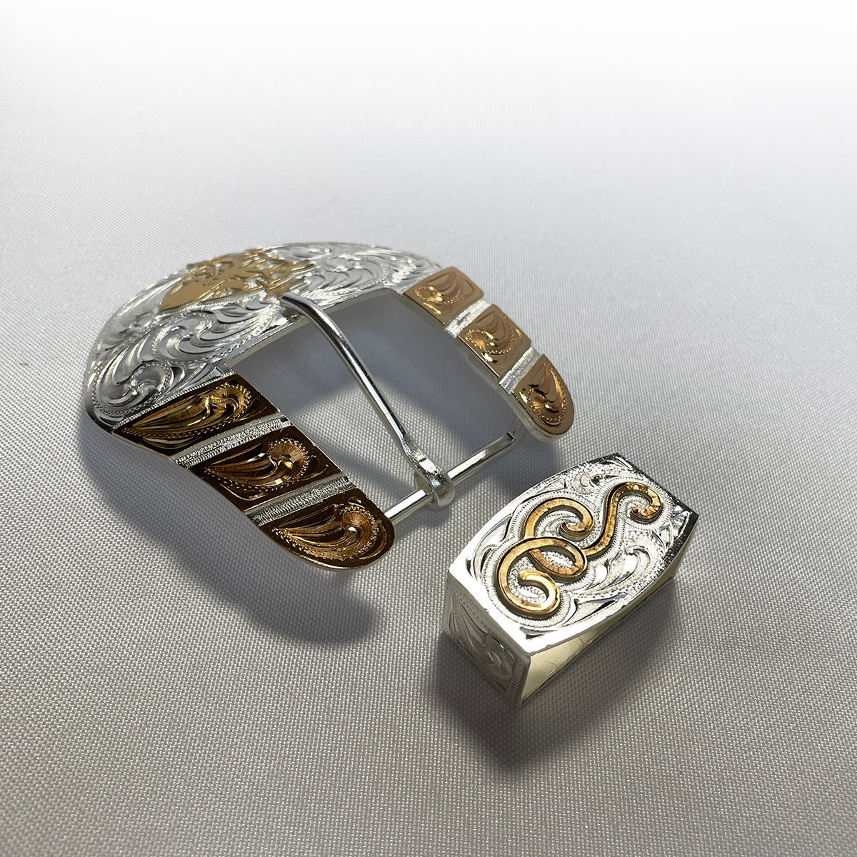 Heartbeat of a Hunter Large Traditional Belt Buckle