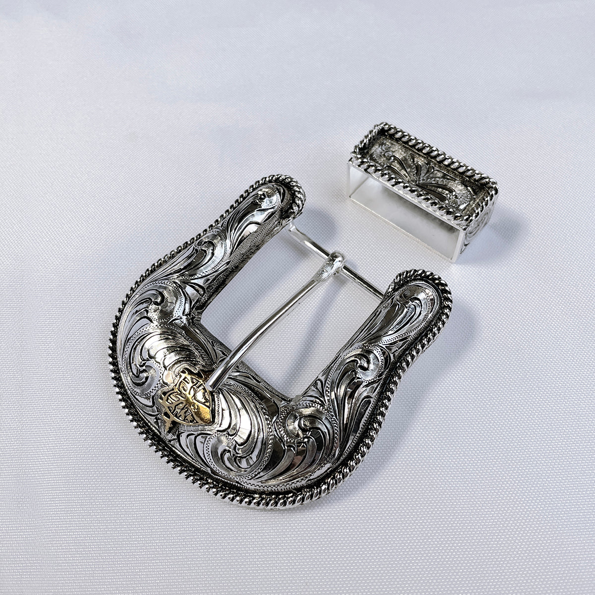 Heartbeat of a Hunter Domed Western Belt Buckle