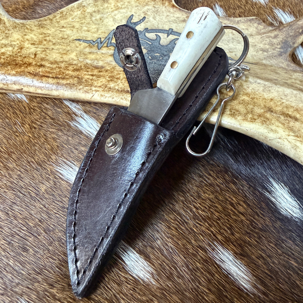 Hand-Forged Keychain Knife – Small Blade, Serious Craftsmanship