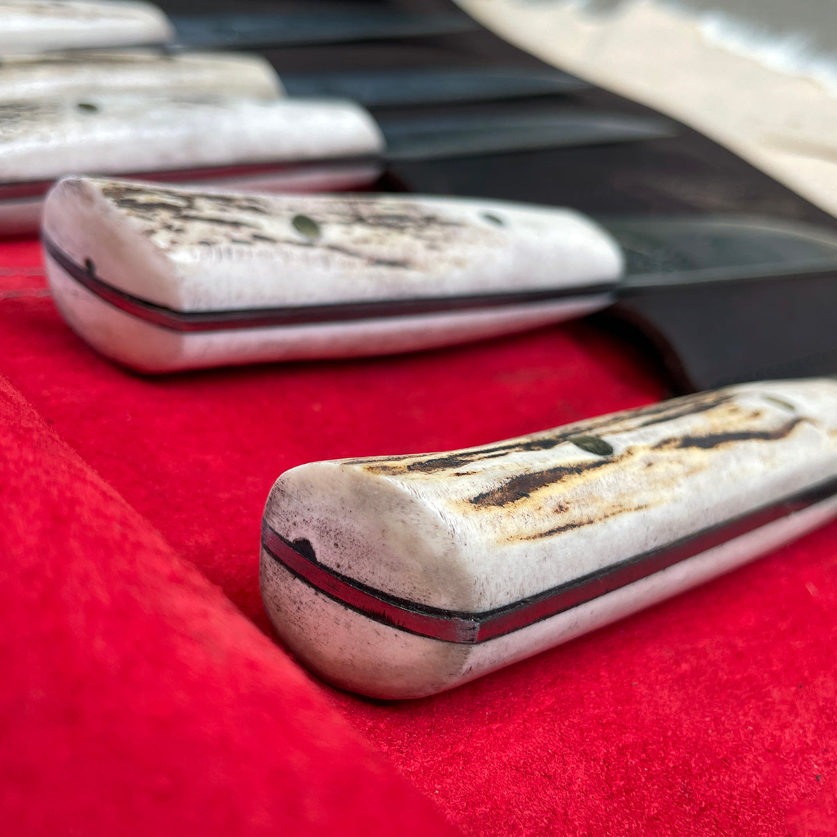 Heartbeat of a Hunter "The Wranglers" Steak Knives – Elevate Your Dining Experience in the Wild