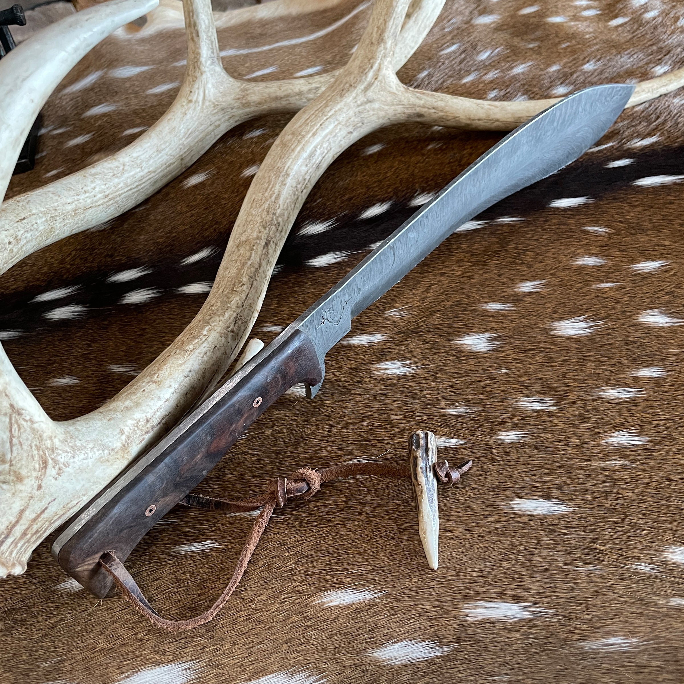 Heartbeat of a Hunter Handmade Forged Kukri Knife – A Masterpiece of Craftsmanship