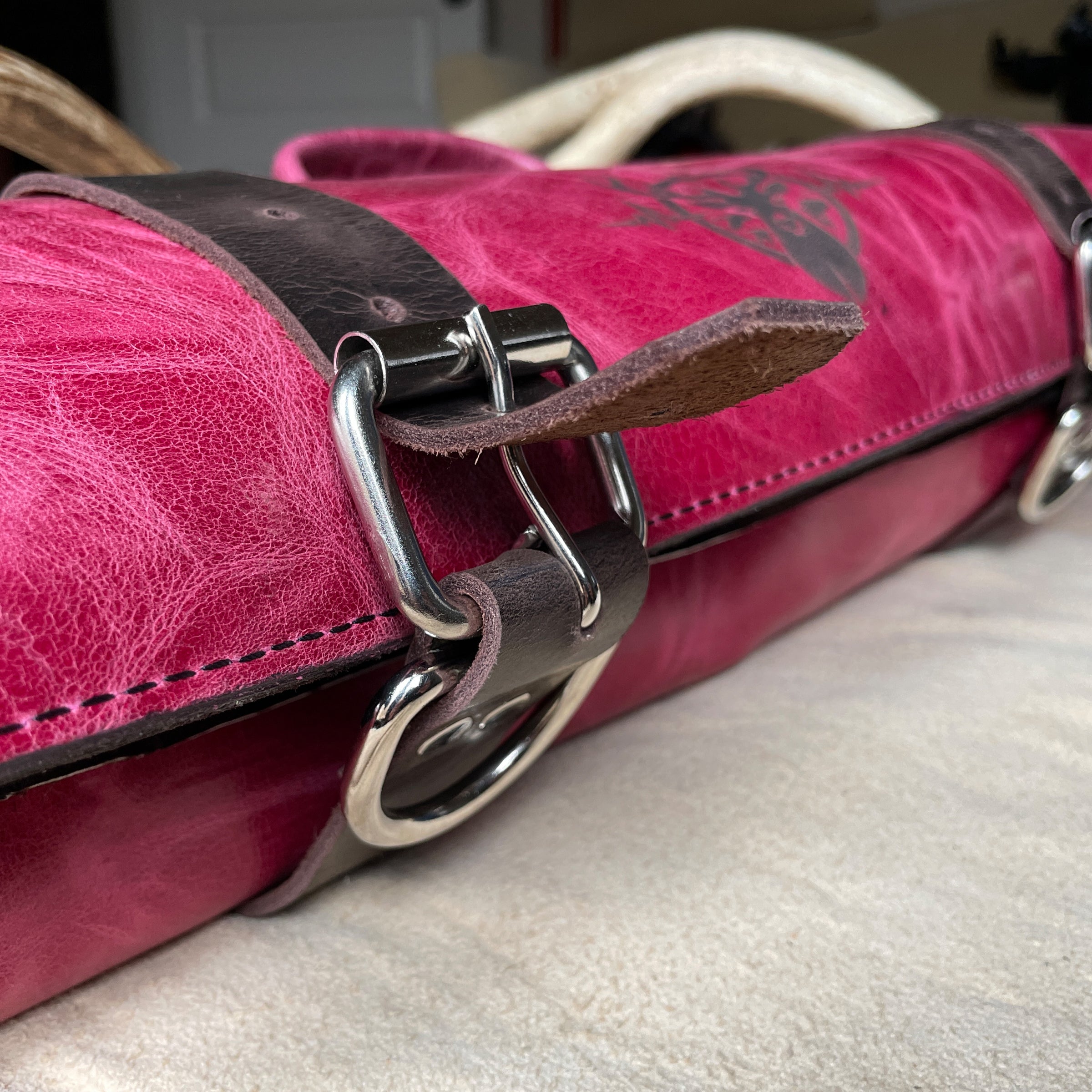 Heartbeat of a Hunter "The Huntress" Knife Roll – Elevate Your Culinary Adventure