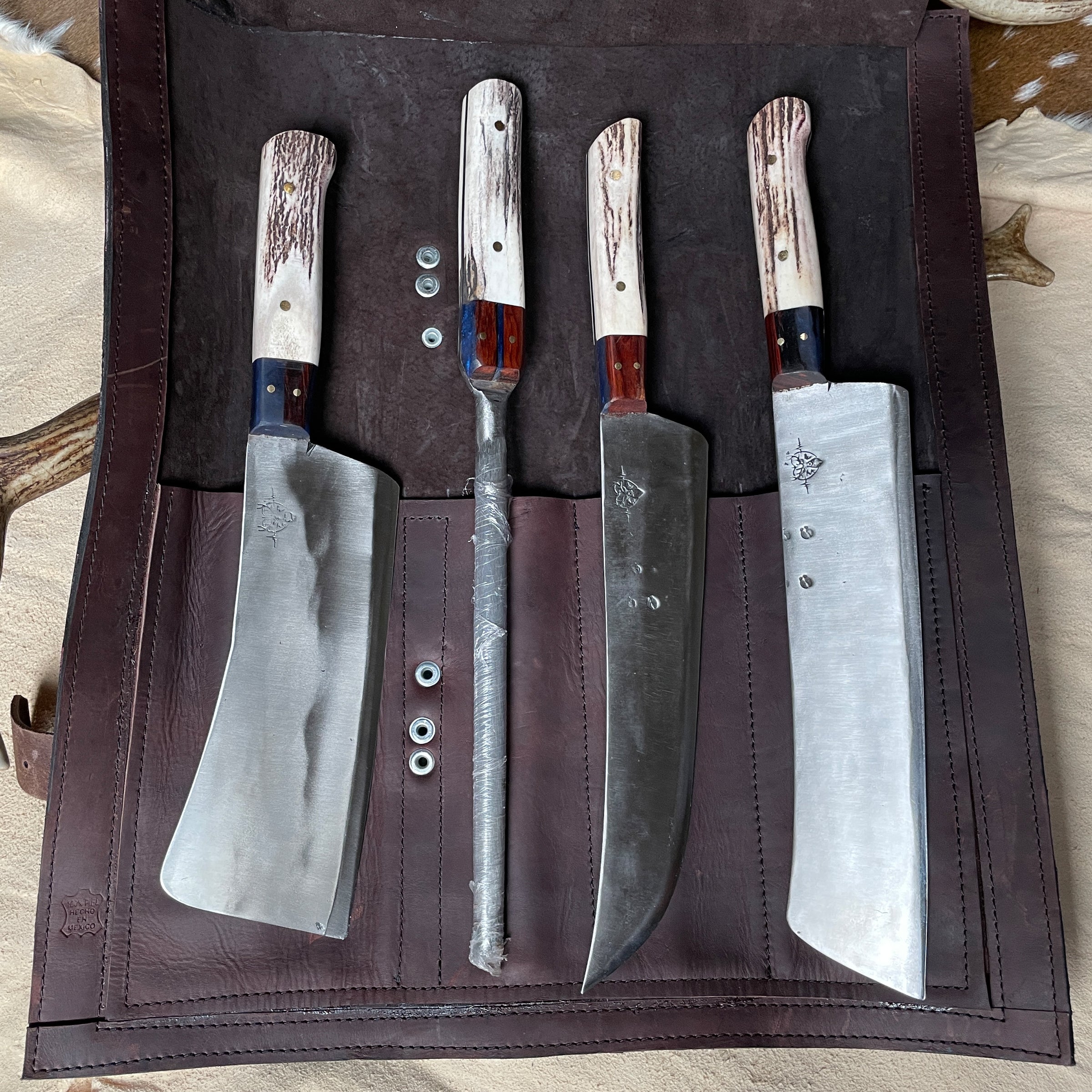 Heartbeat of a Hunter "The Huntress" Knife Roll – Elevate Your Culinary Adventure