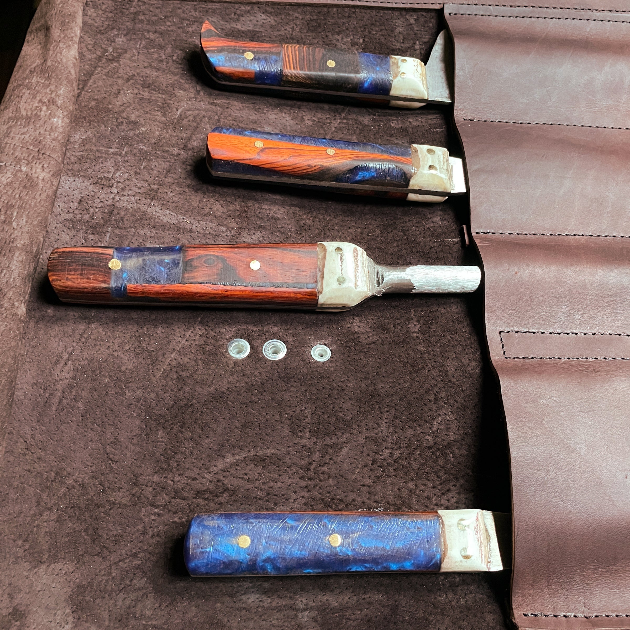 Heartbeat of a Hunter "The Huntress" Knife Roll – Elevate Your Culinary Adventure