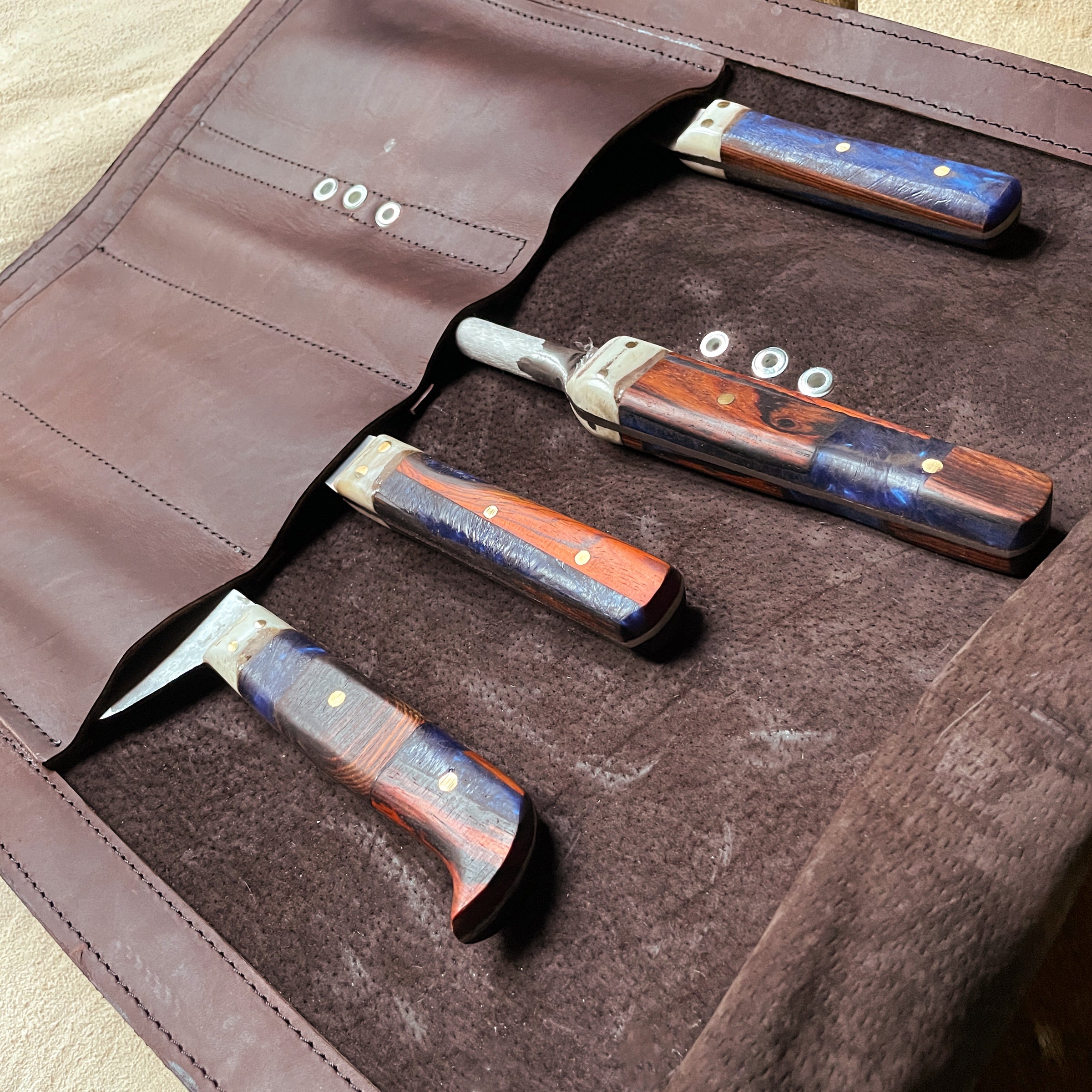 Heartbeat of a Hunter "The Huntress" Knife Roll – Elevate Your Culinary Adventure