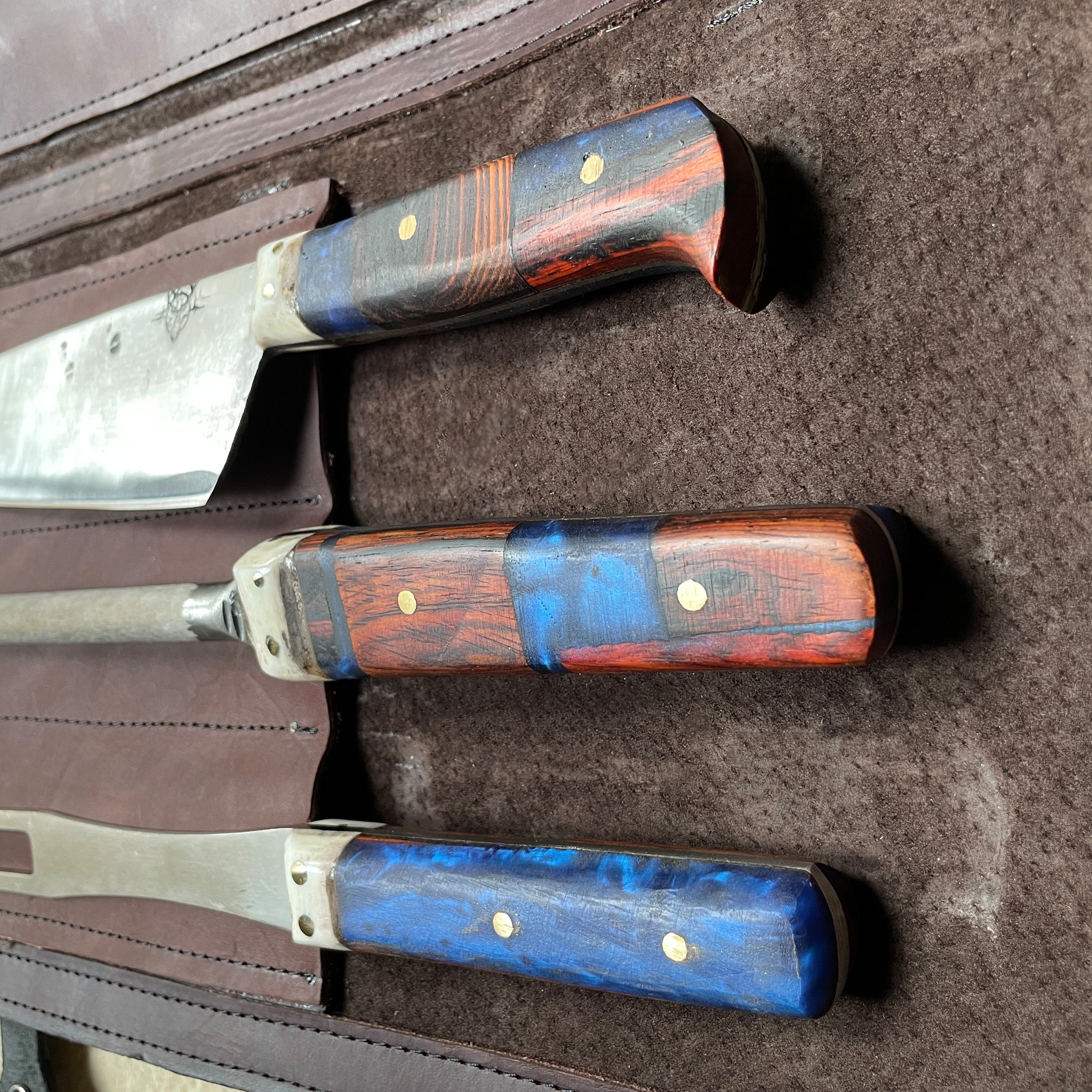 Heartbeat of a Hunter Leather Menu Case – Your Culinary Companion on the Go