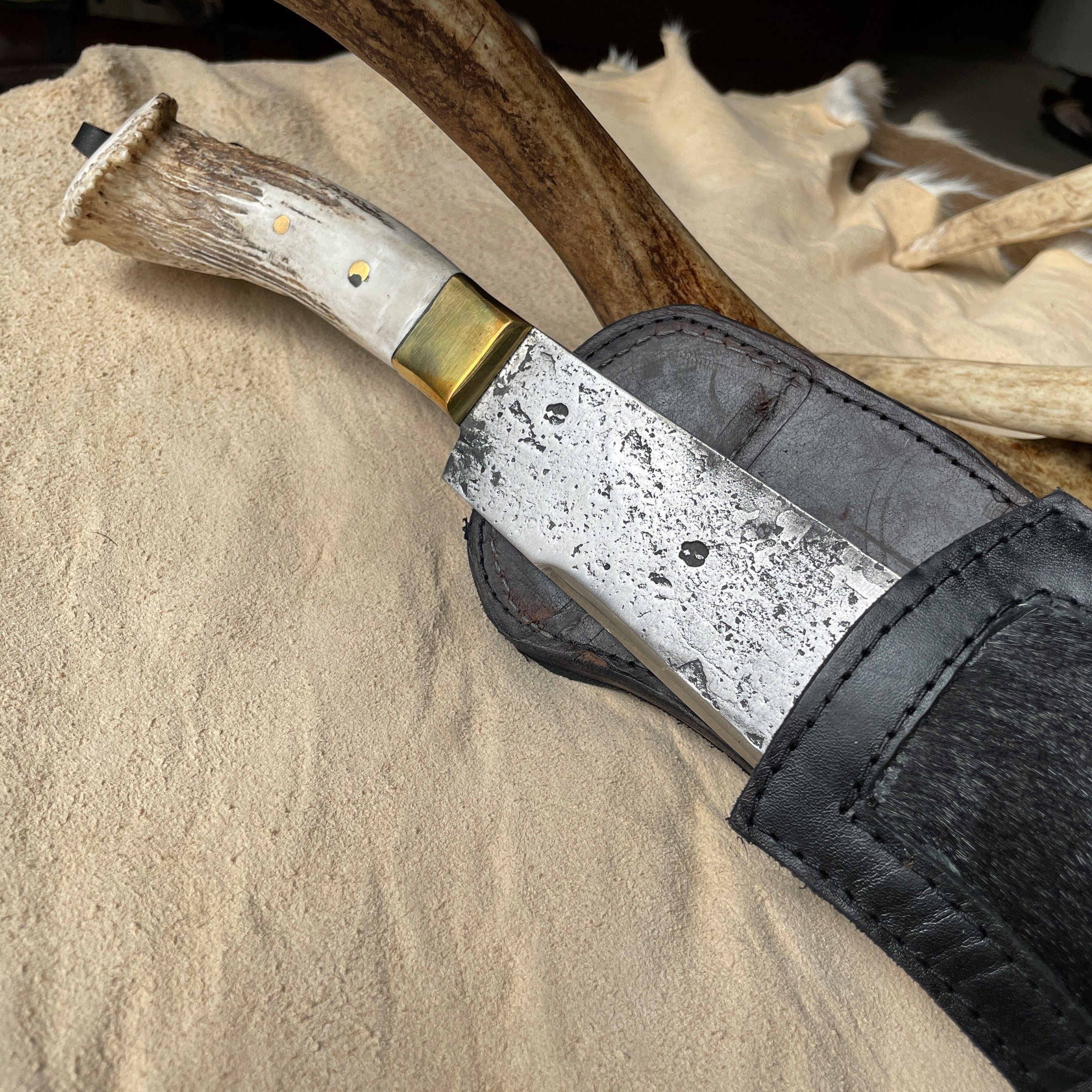 Heartbeat of a Hunter Terrain Tamer with Forged Carbon Steel – Compact Versatile and Elegantly Designed