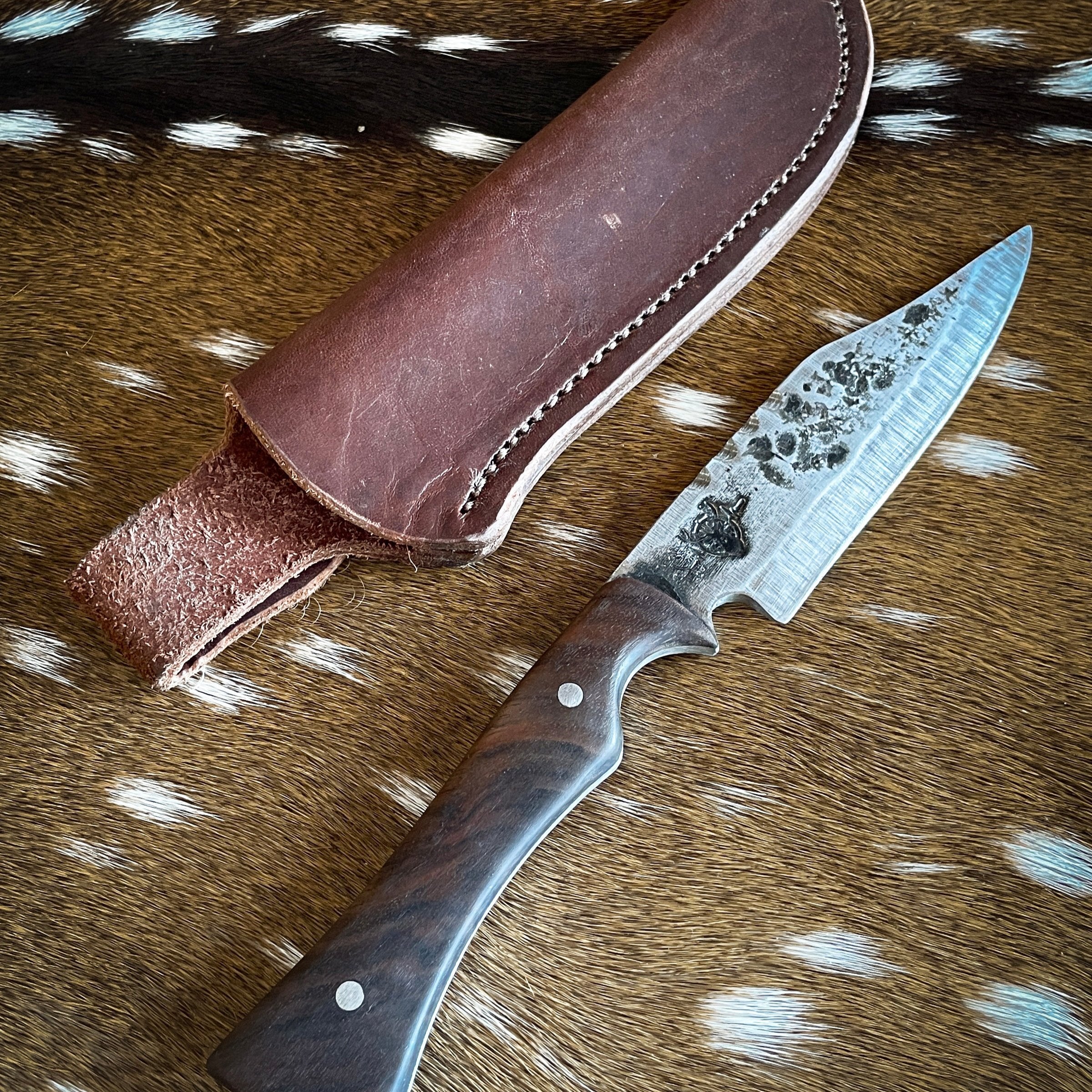 Heartbeat of a Hunter "The Skinner" Knife – Precision and Craftsmanship in Your Hand
