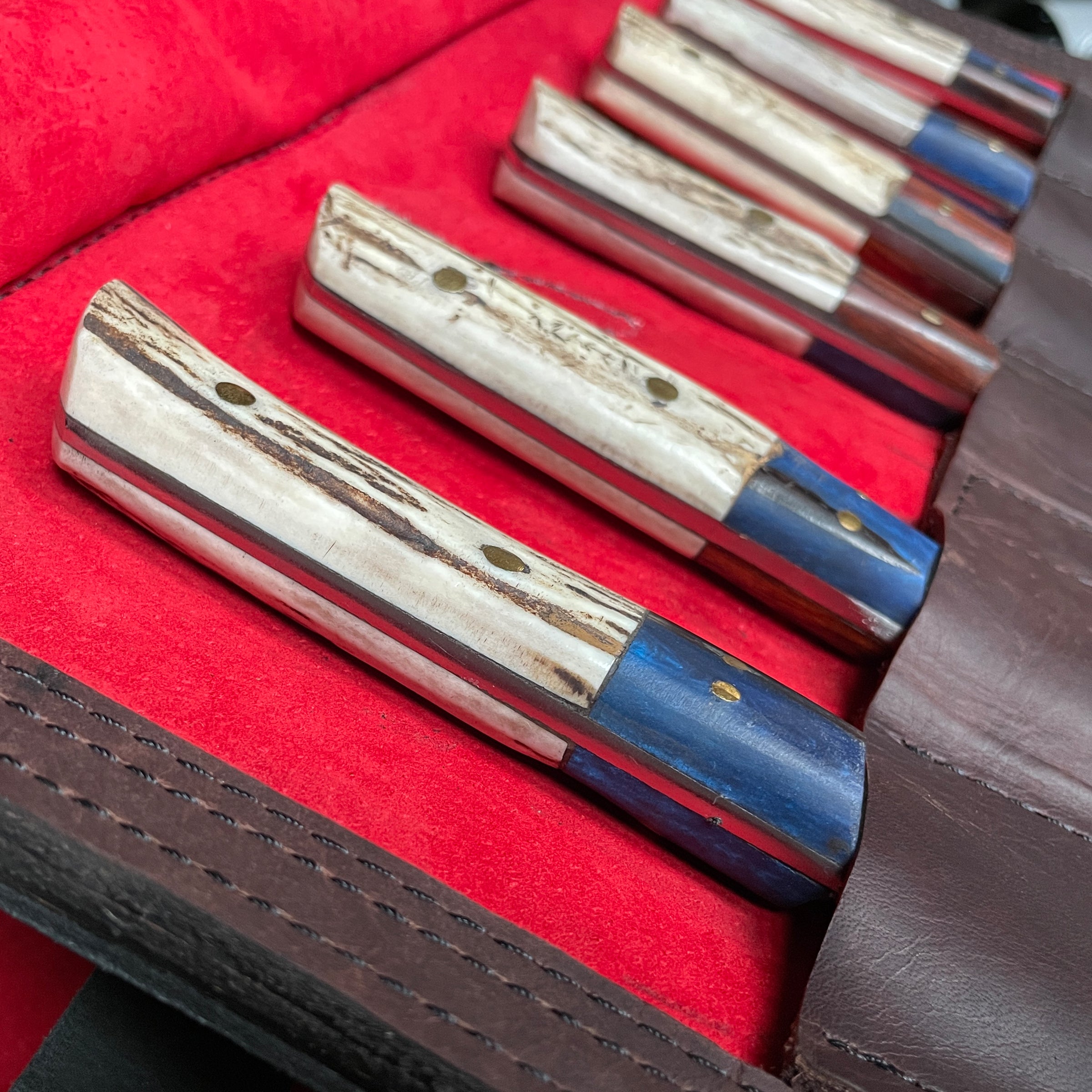 Heartbeat of a Hunter "The Wranglers" Steak Knives – Elevate Your Dining Experience in the Wild