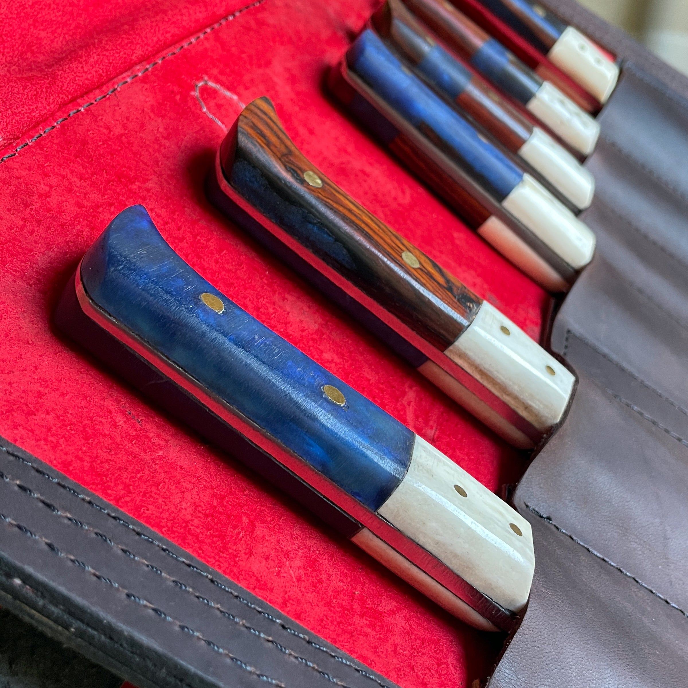Heartbeat of a Hunter "The Wranglers" Steak Knives – Elevate Your Dining Experience in the Wild