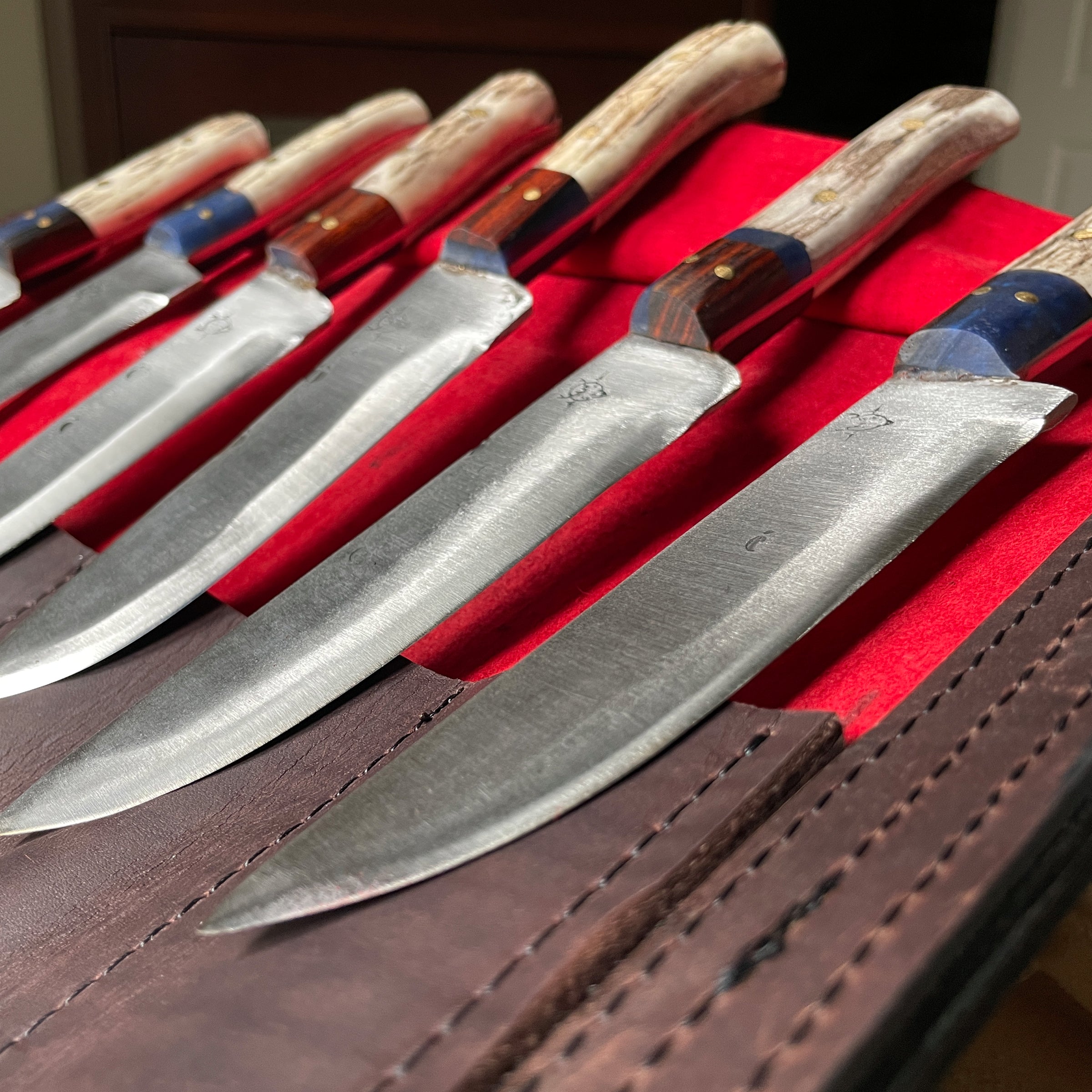 Heartbeat of a Hunter "The Wranglers" Steak Knives – Elevate Your Dining Experience in the Wild