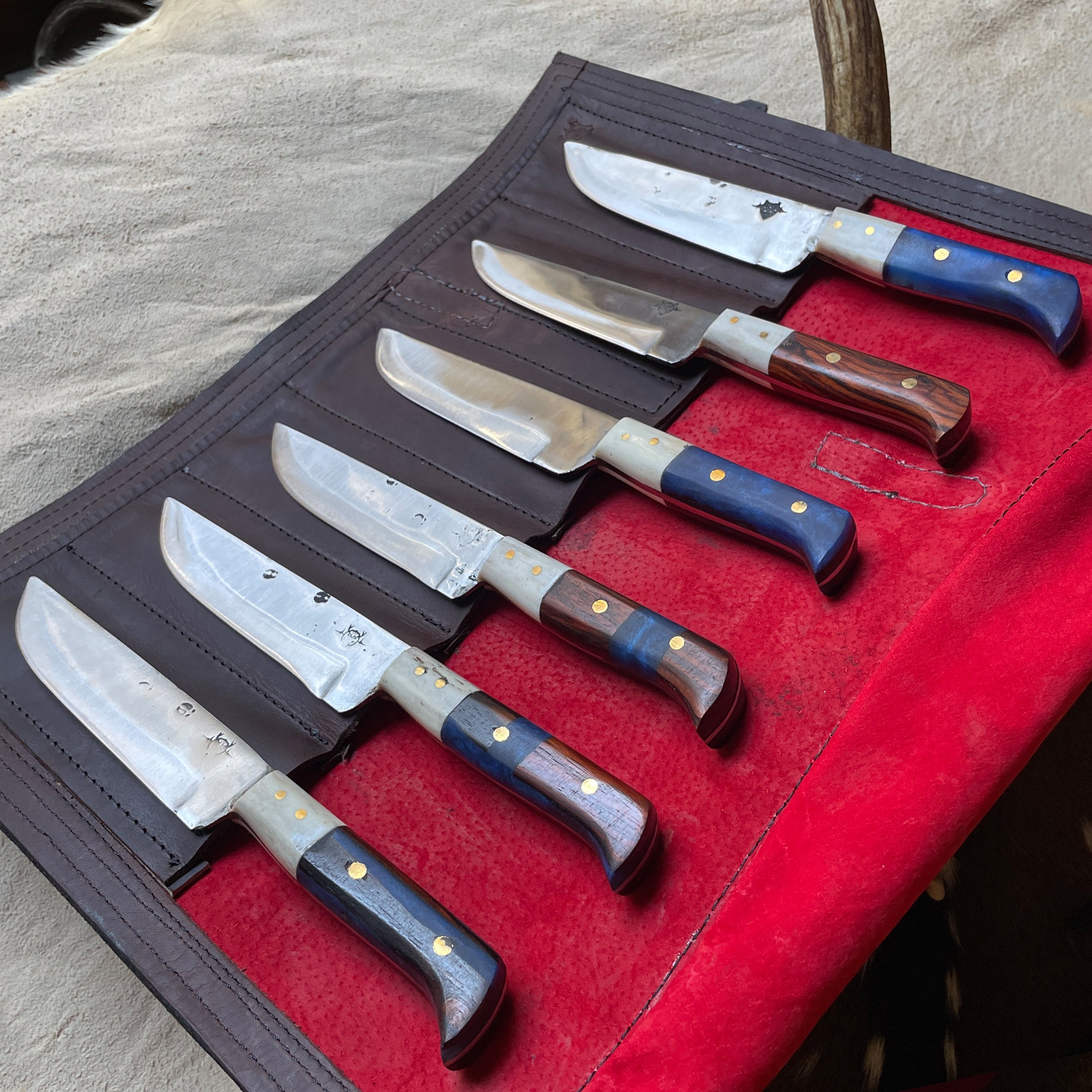 Heartbeat of a Hunter "The Wranglers" Steak Knives – Elevate Your Dining Experience in the Wild