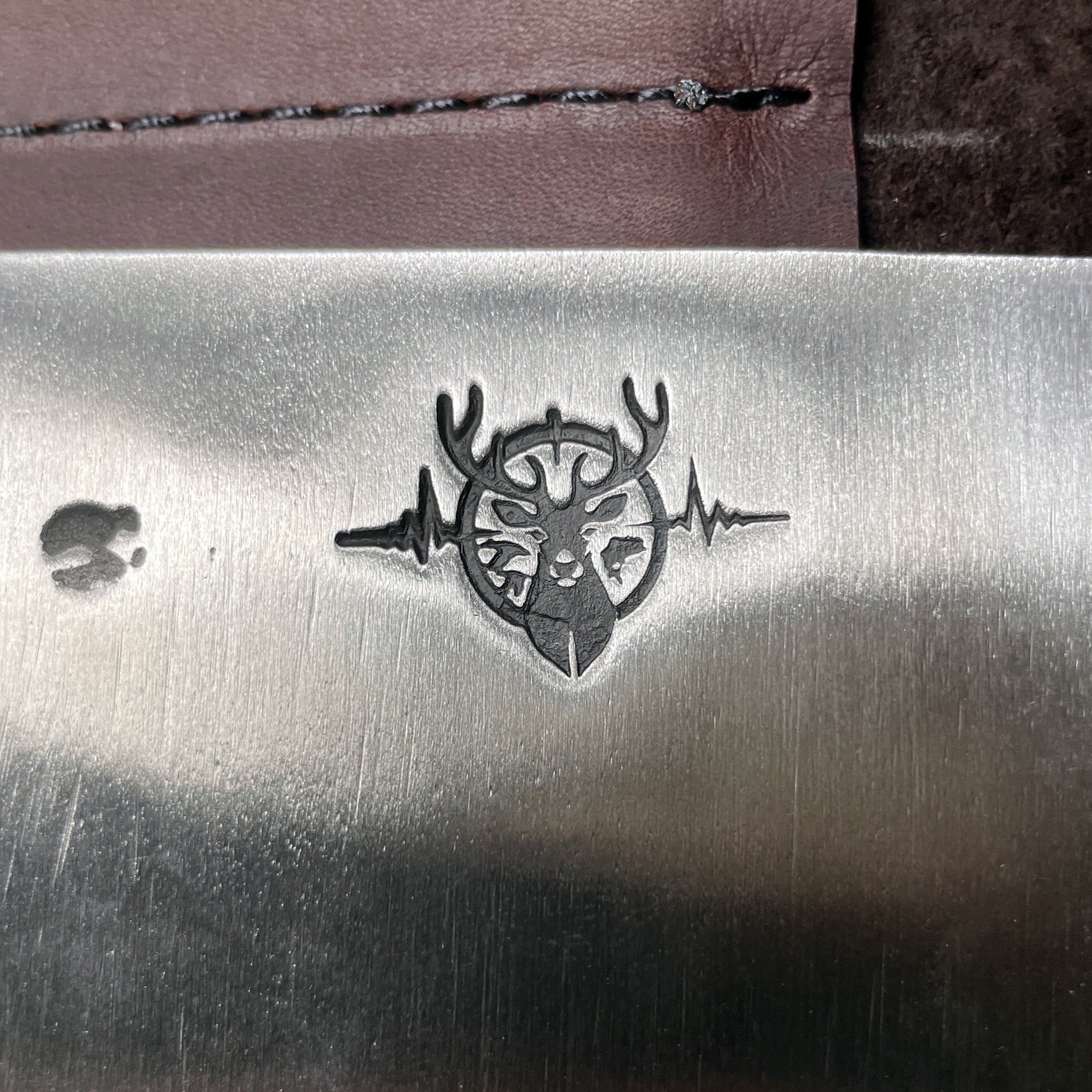 Heartbeat of a Hunter "The Cowboy" Knife Roll – The Essential Companion for Outdoor Chefs