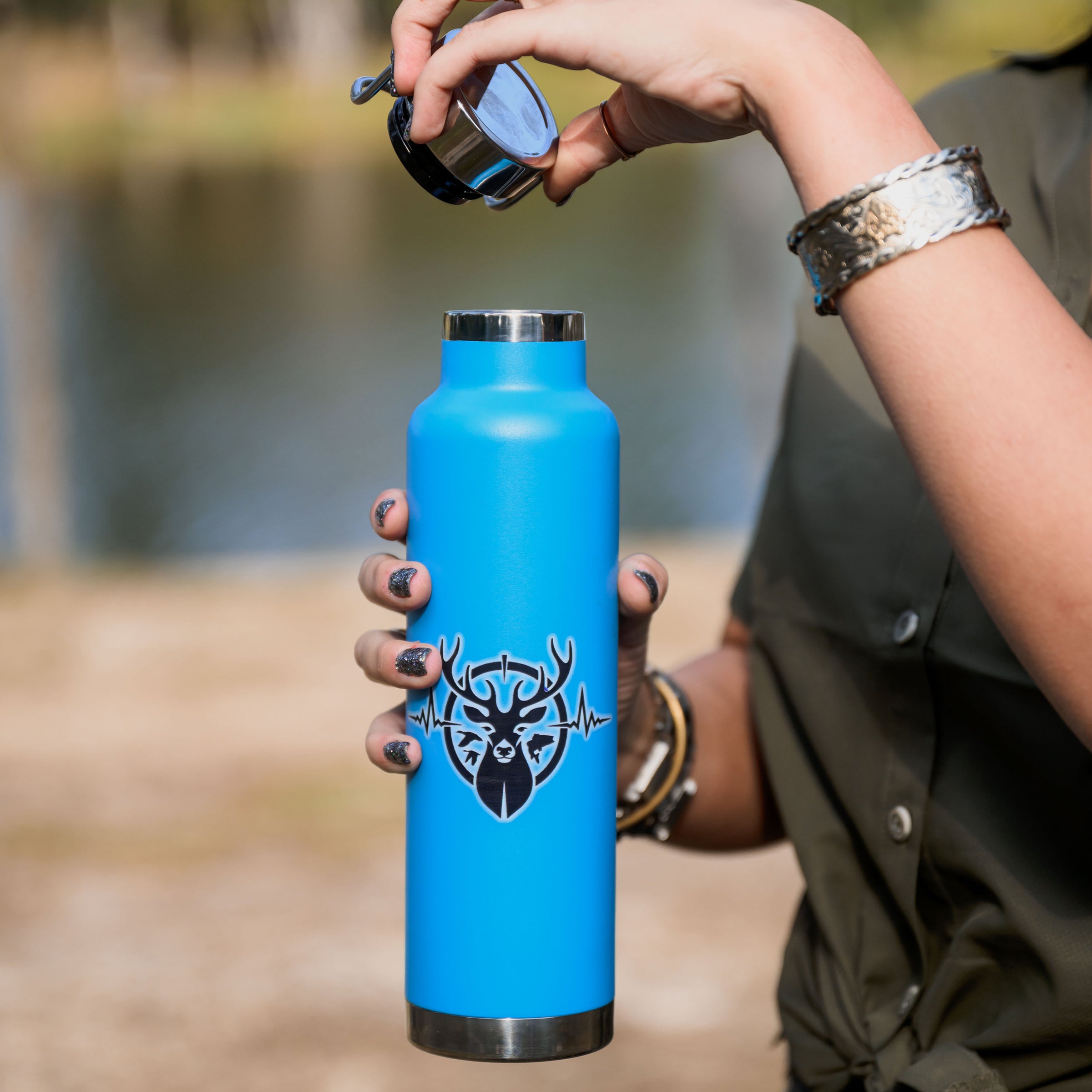 Premium Insulated Water Bottle – Keep Your Beverages at the Perfect Temperature